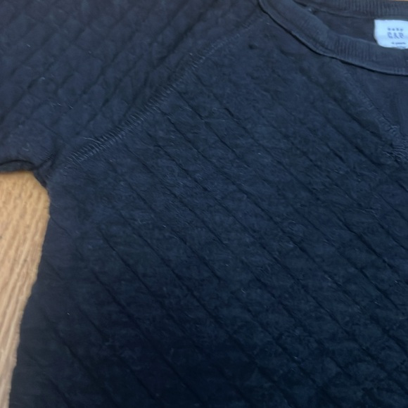 Gap True Black Quilted Crew Neck Sweatshirt - Picture 3 of 5